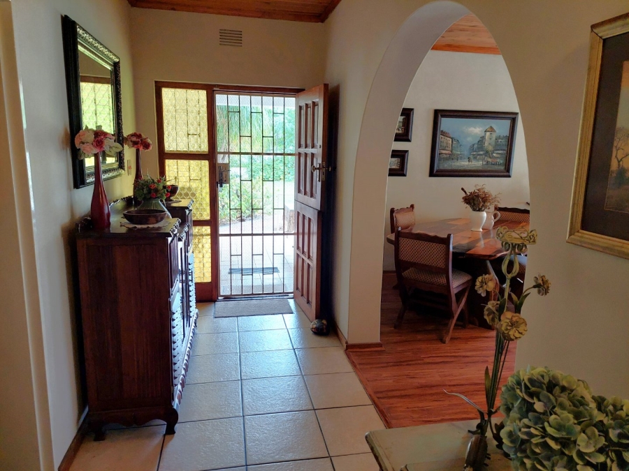 5 Bedroom Property for Sale in Oudtshoorn South Western Cape